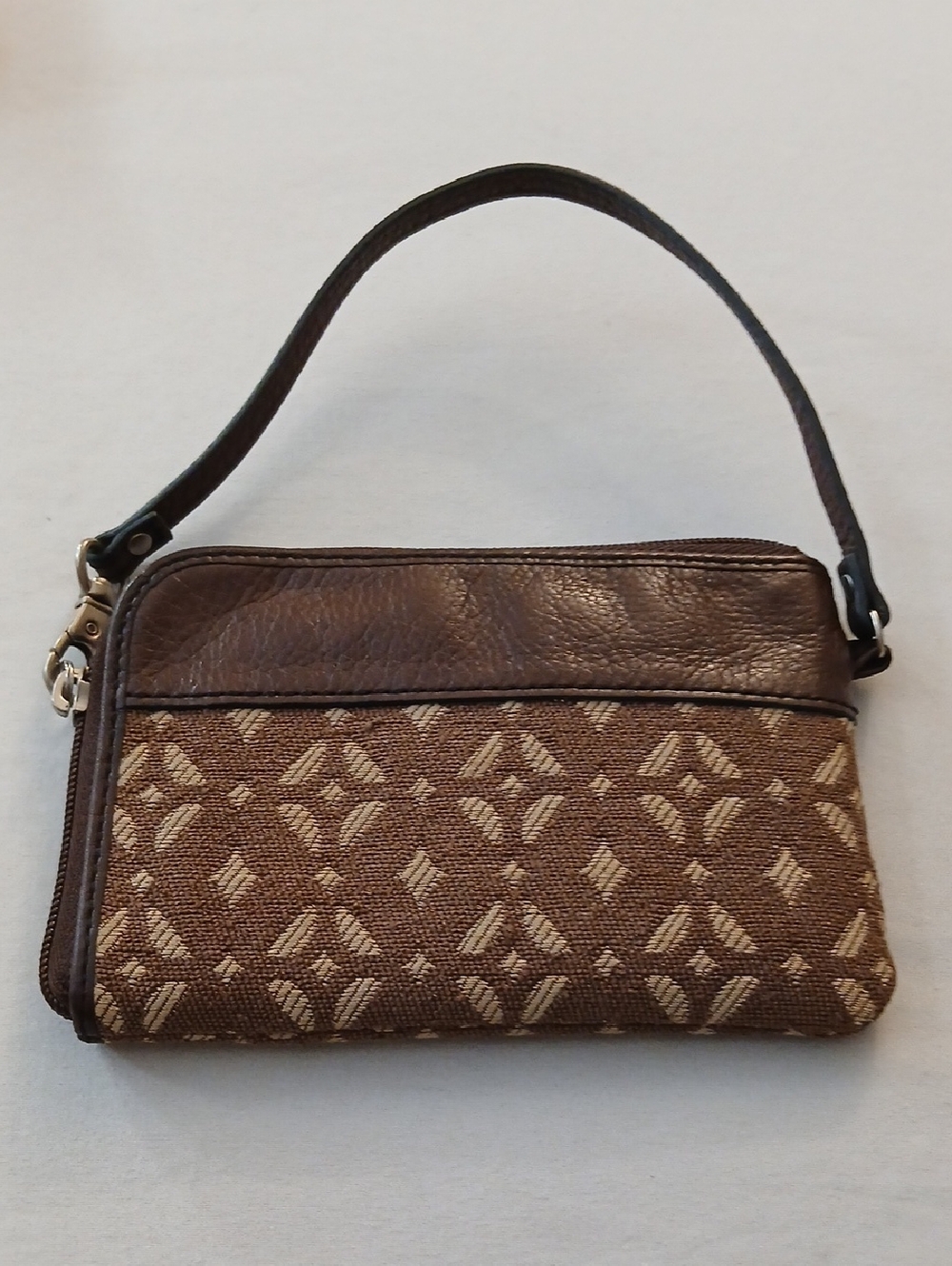 Fossil Bundle Crossbody & Wristlet - Picture 11 of 11
